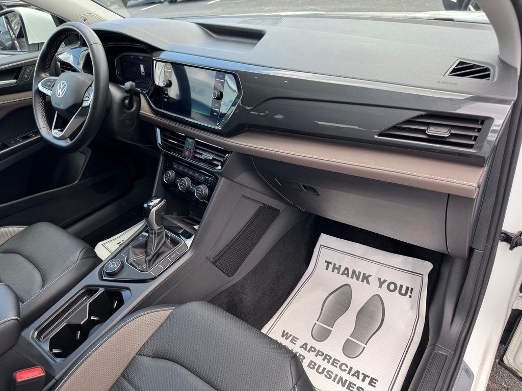 Volkswagen Taos SEL 4MOTION 2023