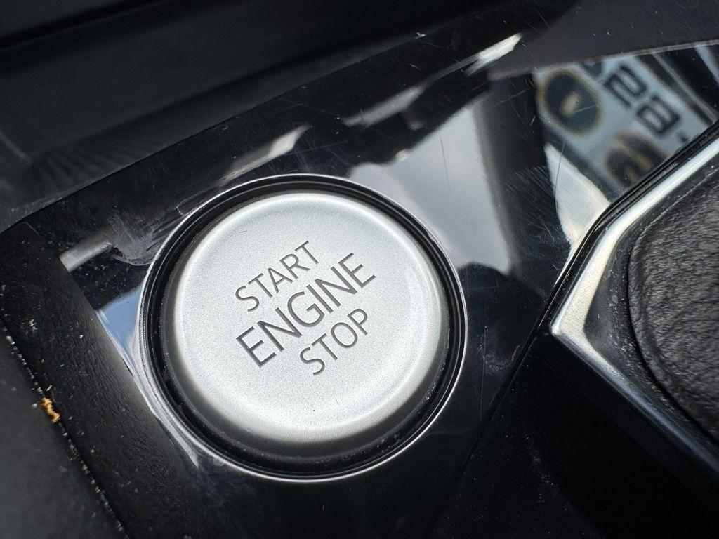 Volkswagen Taos SEL 4MOTION 2023