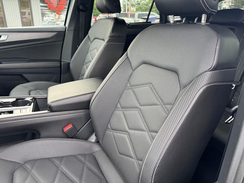 Volkswagen Atlas Cross Sport SE w/Technology AWD 2024