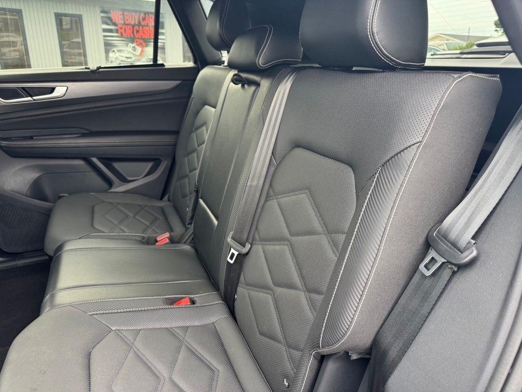 Volkswagen Atlas Cross Sport SE w/Technology AWD 2024