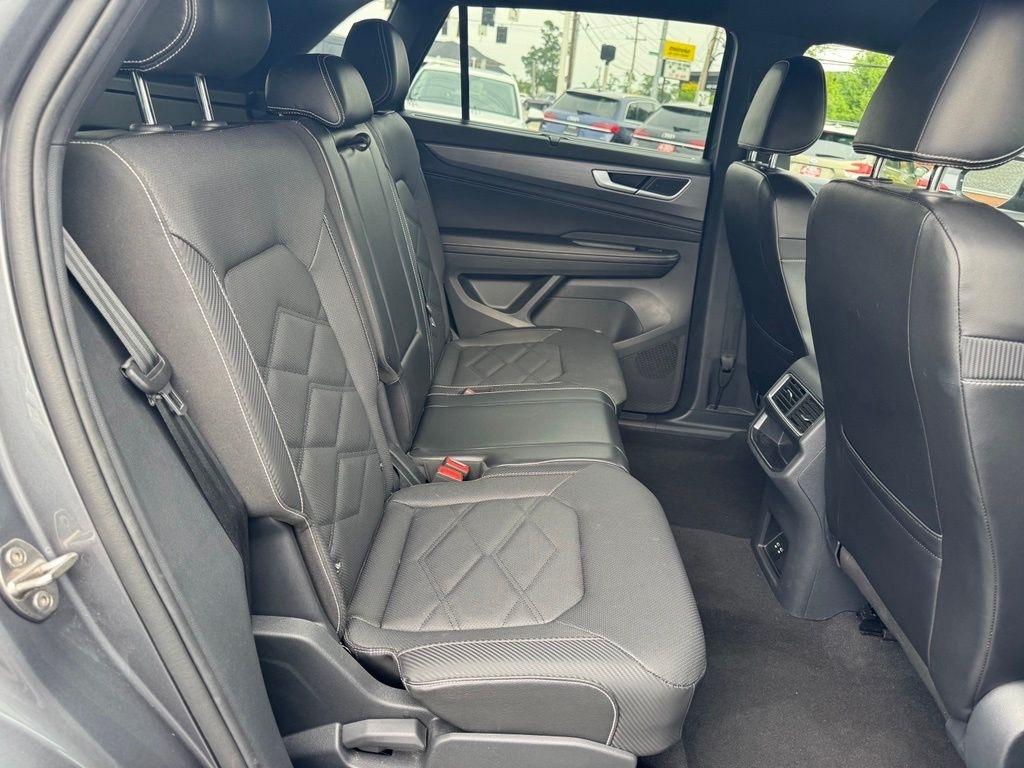 Volkswagen Atlas Cross Sport SE w/Technology AWD 2024