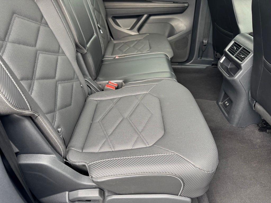 Volkswagen Atlas Cross Sport SE w/Technology AWD 2024