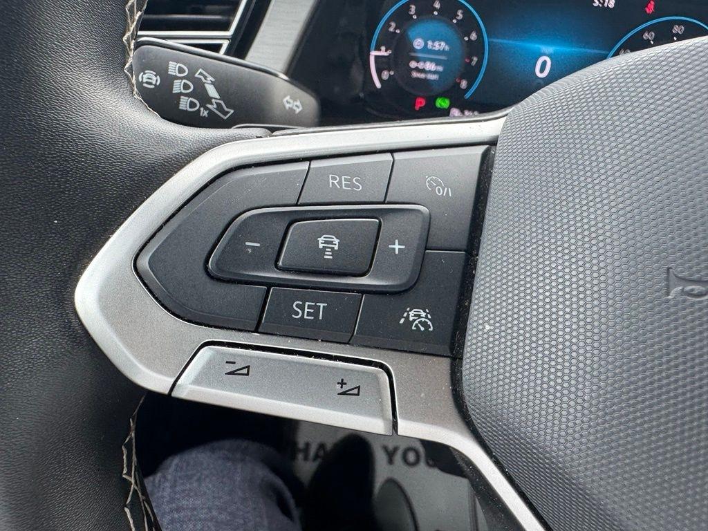 Volkswagen Atlas Cross Sport SE w/Technology AWD 2024