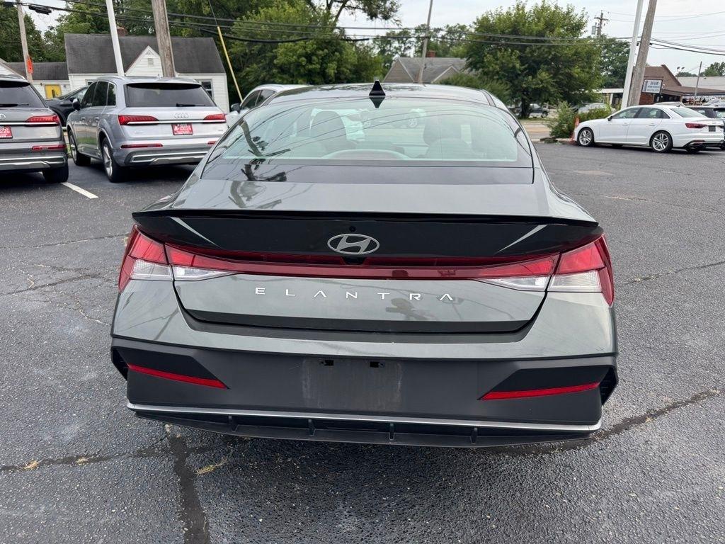 Hyundai Elantra SEL Sport 2026