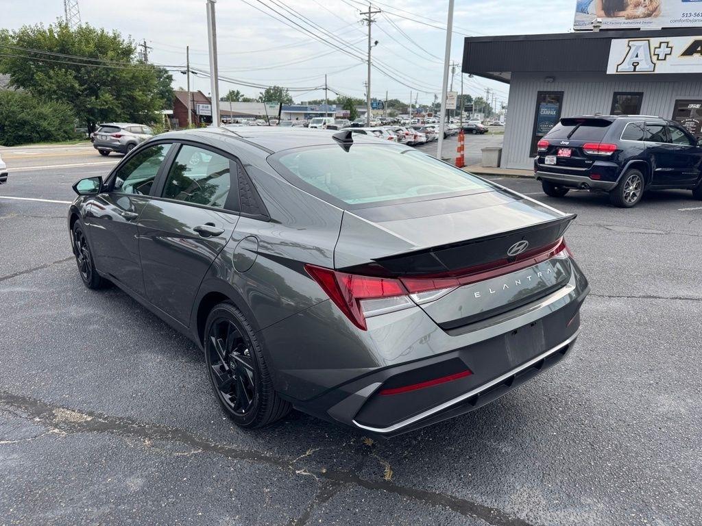 Hyundai Elantra SEL Sport 2026
