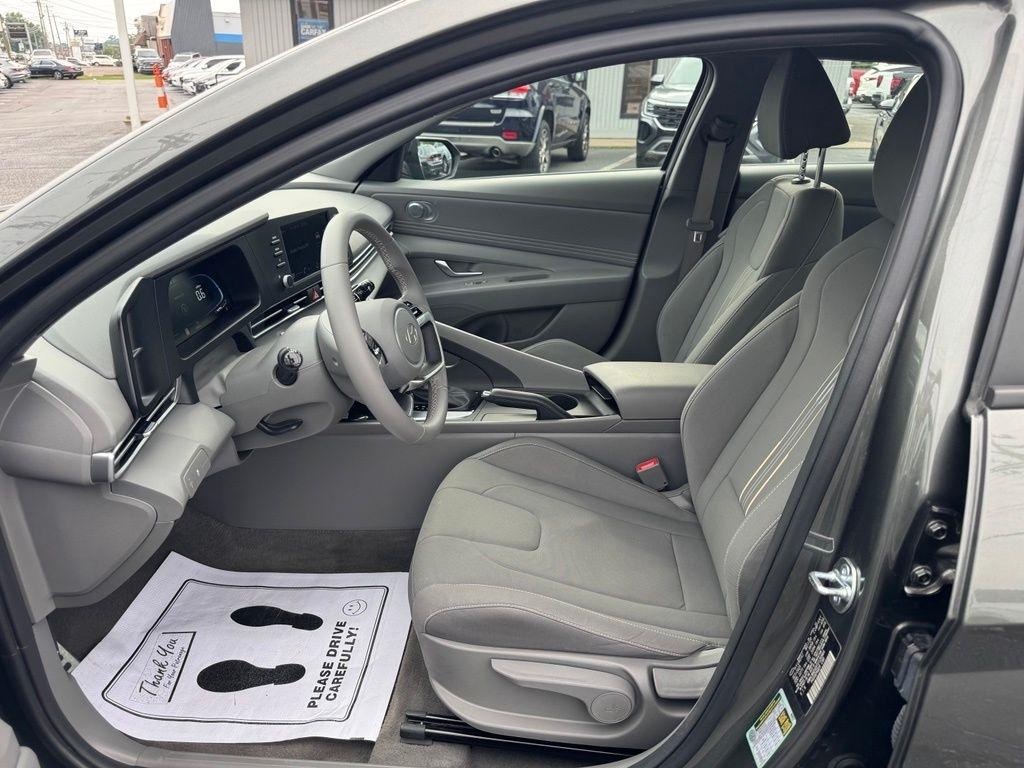Hyundai Elantra SEL Sport 2026