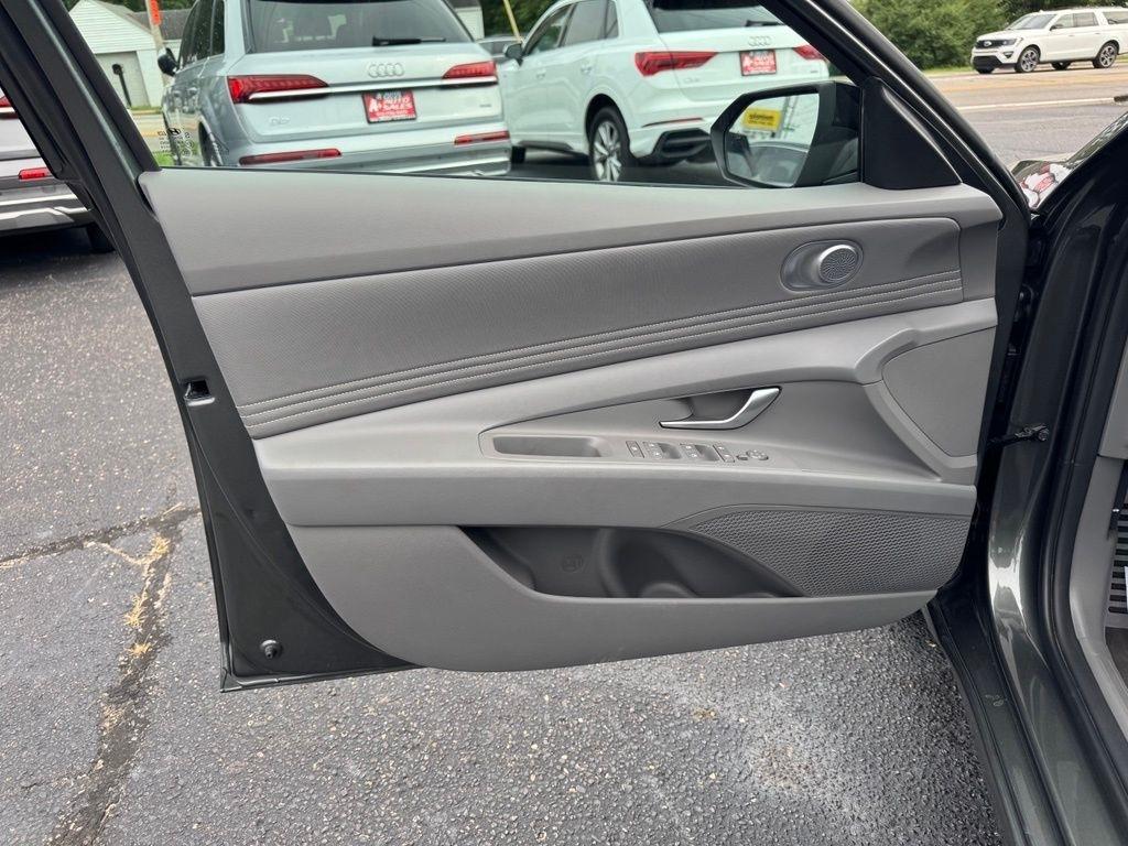 Hyundai Elantra SEL Sport 2026
