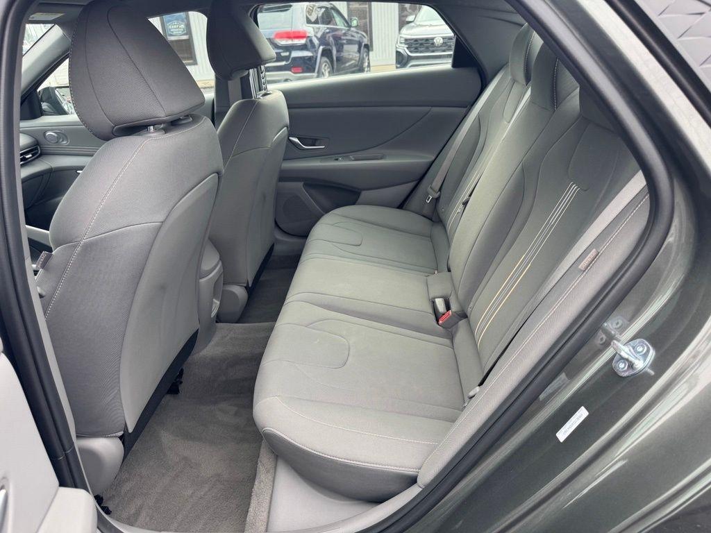 Hyundai Elantra SEL Sport 2026