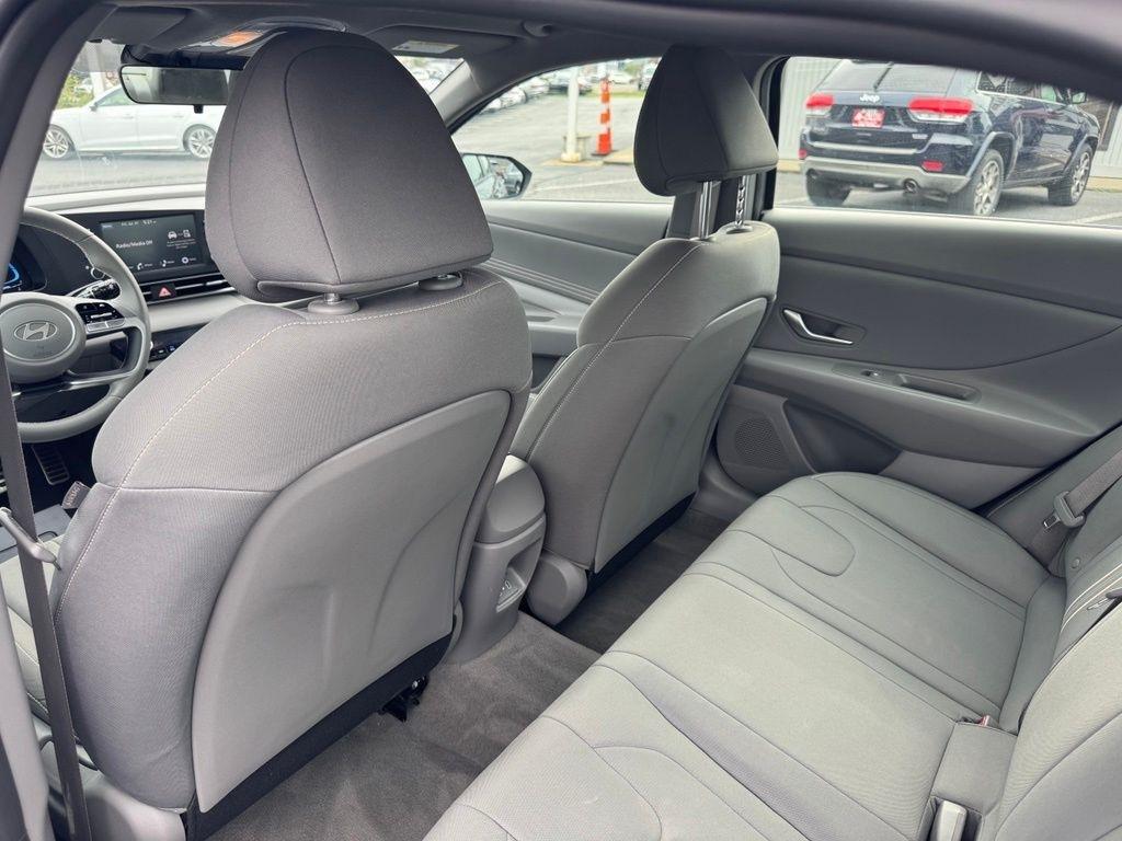 Hyundai Elantra SEL Sport 2026