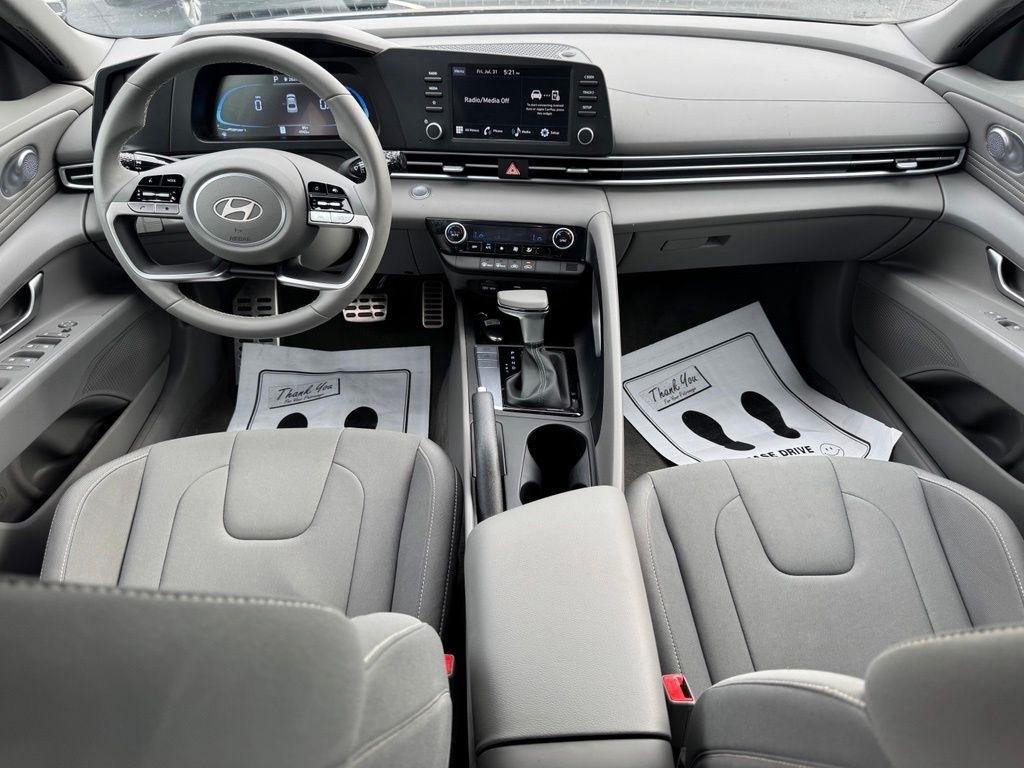 Hyundai Elantra SEL Sport 2026