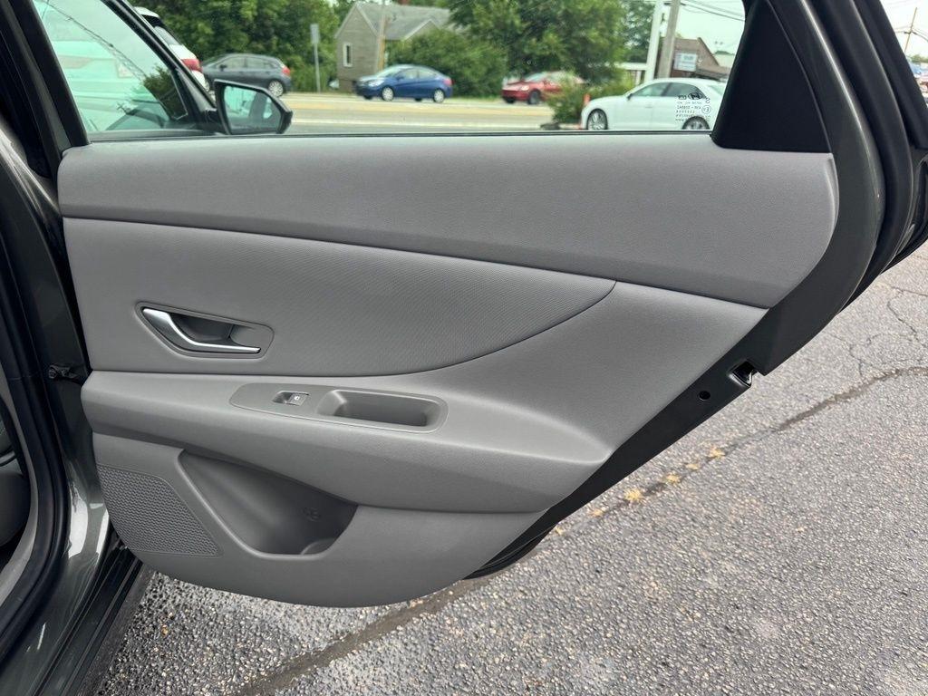 Hyundai Elantra SEL Sport 2026