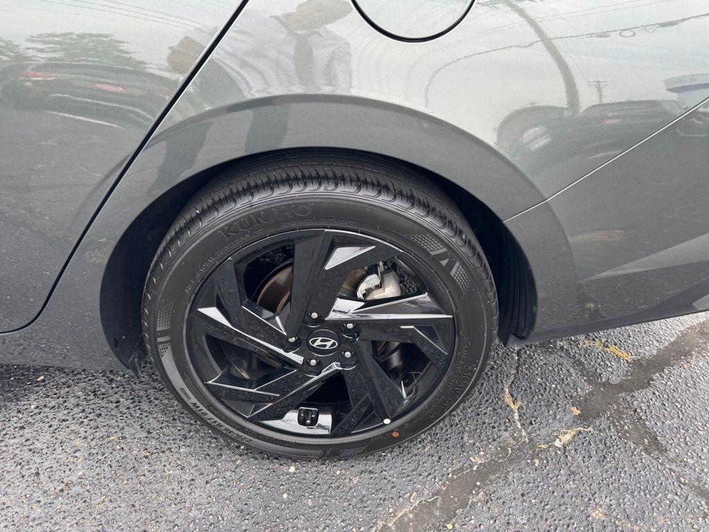Hyundai Elantra SEL Sport 2026
