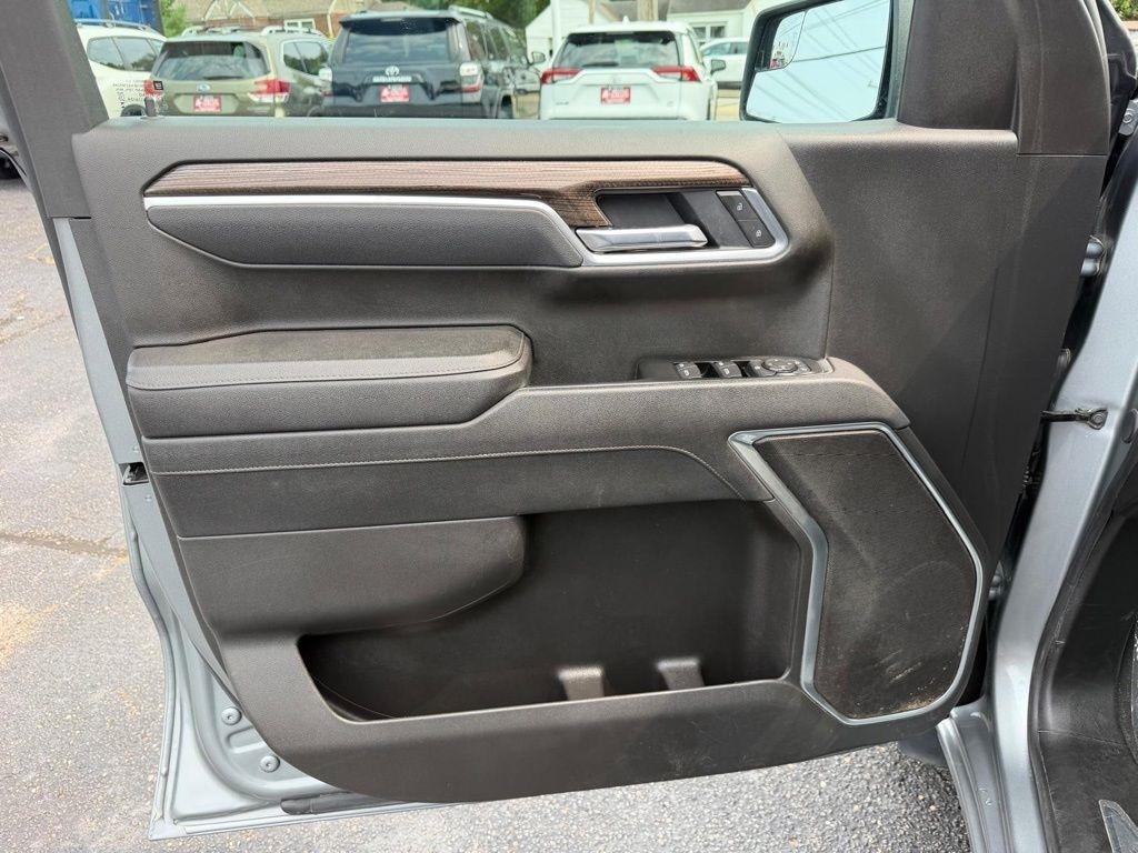 Chevrolet Silverado 1500 RST Crew Cab 4WD 2026