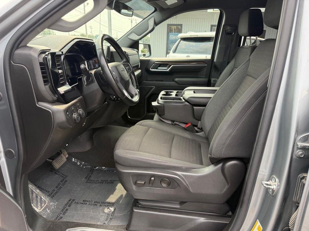 Chevrolet Silverado 1500 RST Crew Cab 4WD 2026