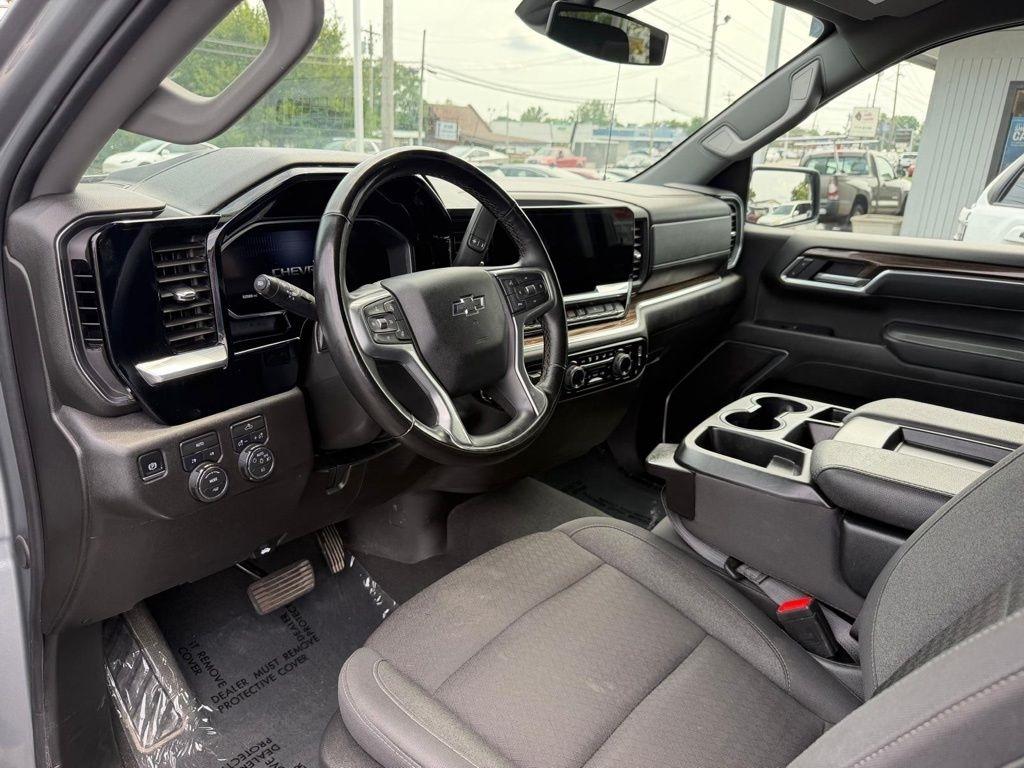 Chevrolet Silverado 1500 RST Crew Cab 4WD 2026