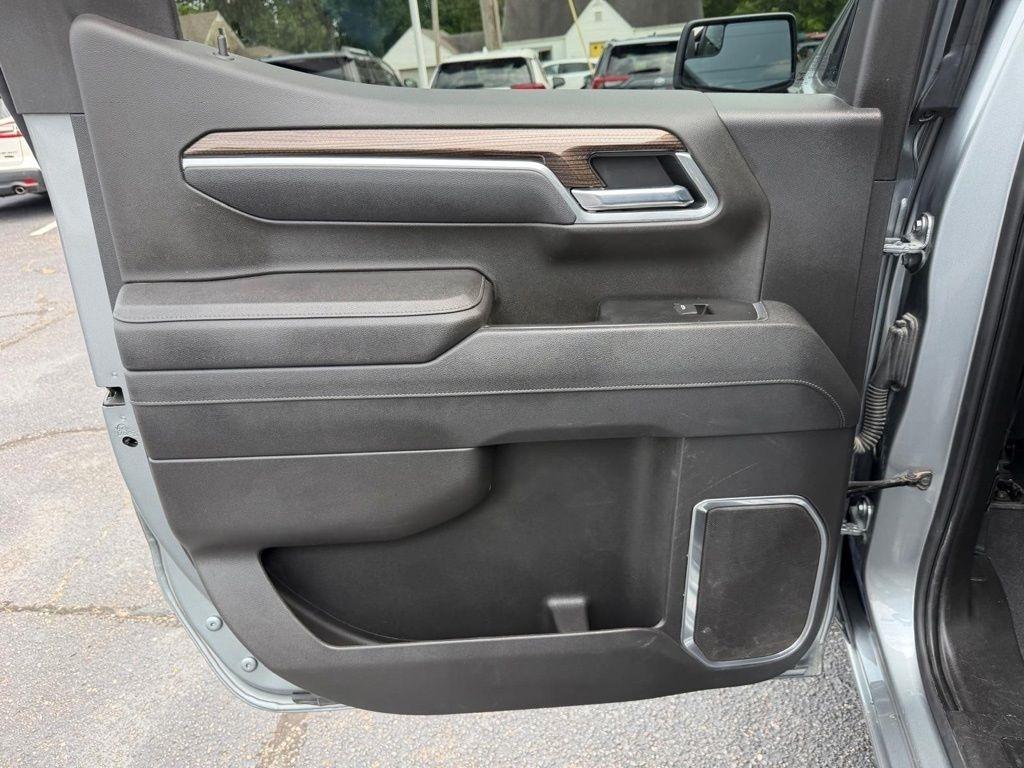 Chevrolet Silverado 1500 RST Crew Cab 4WD 2026