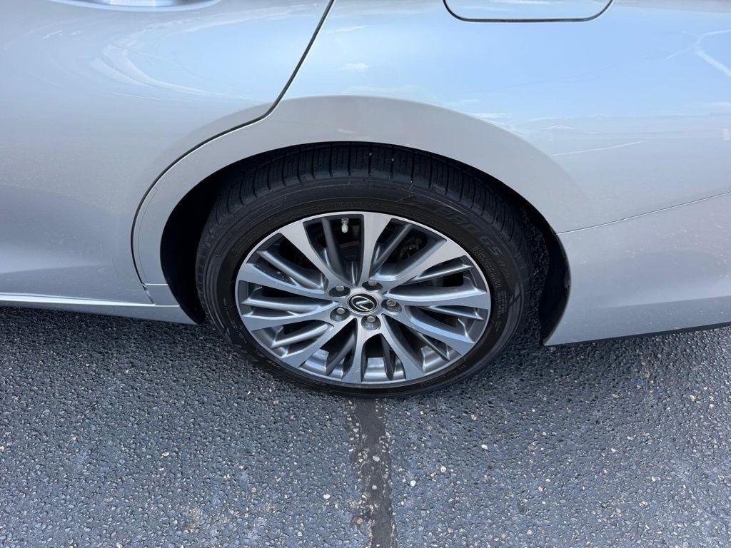 Lexus ES 350 Luxury 2019