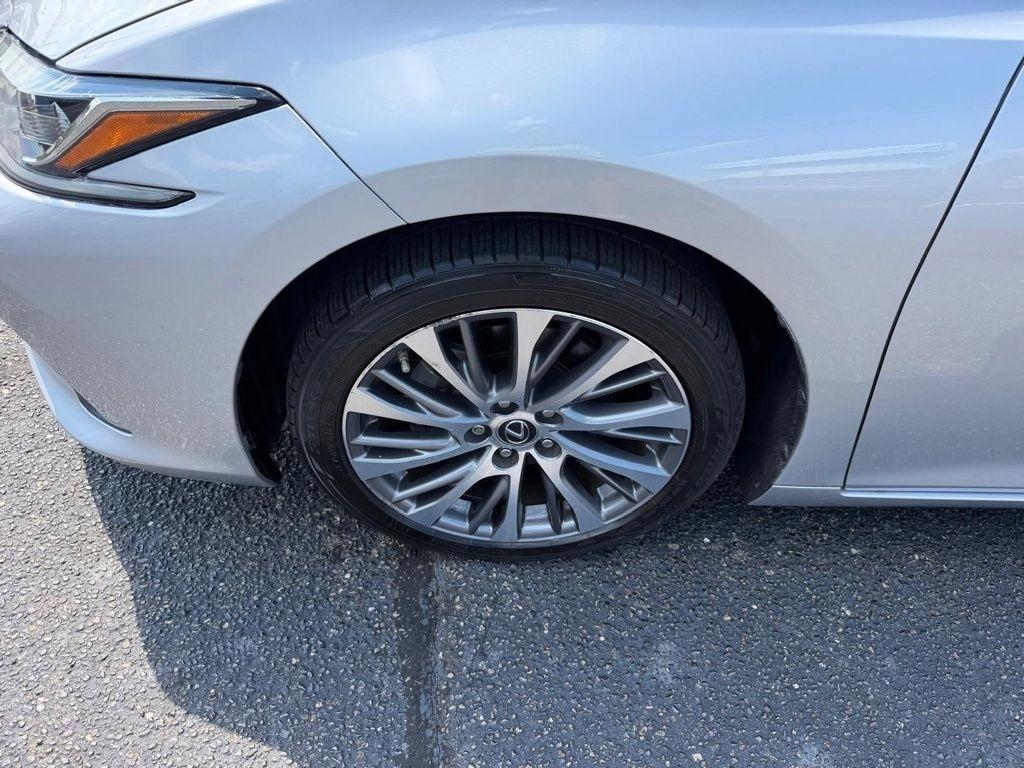 Lexus ES 350 Luxury 2019