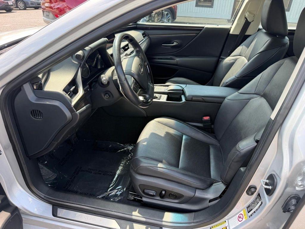 Lexus ES 350 Luxury 2019