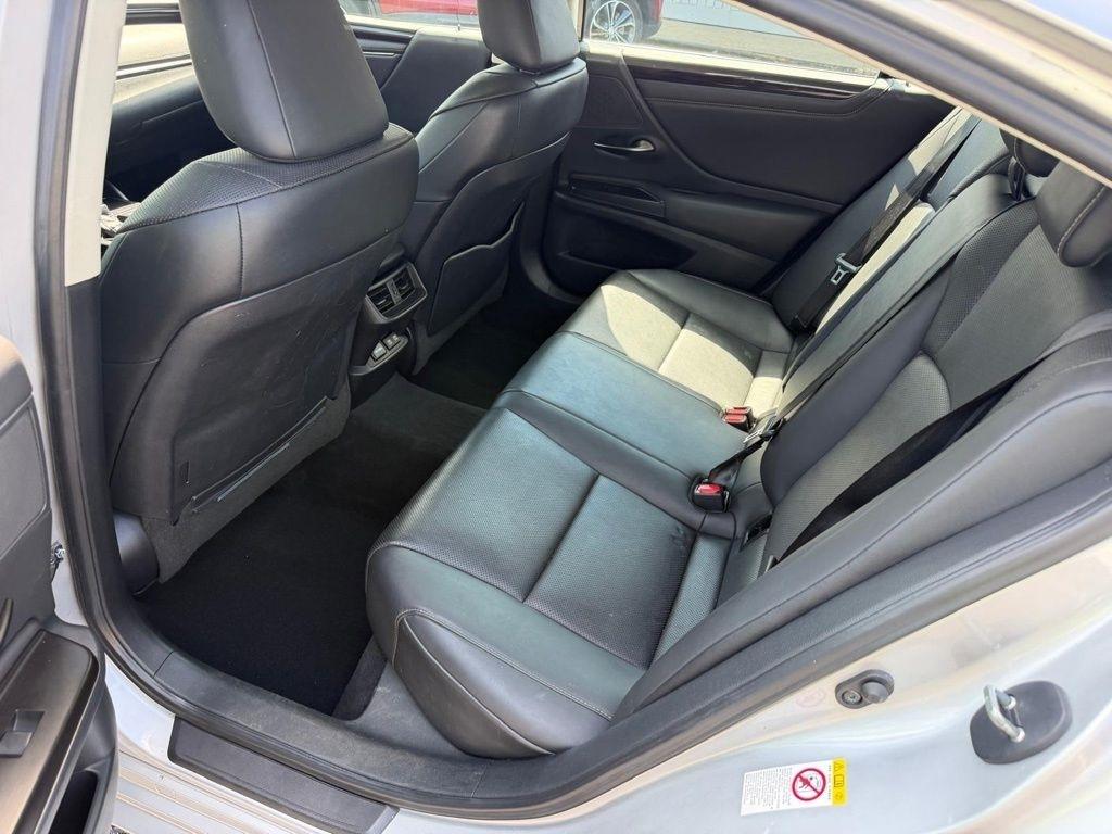 Lexus ES 350 Luxury 2019