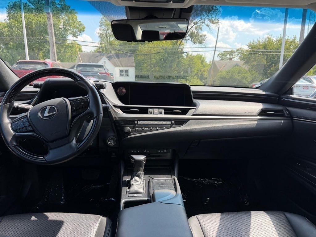 Lexus ES 350 Luxury 2019