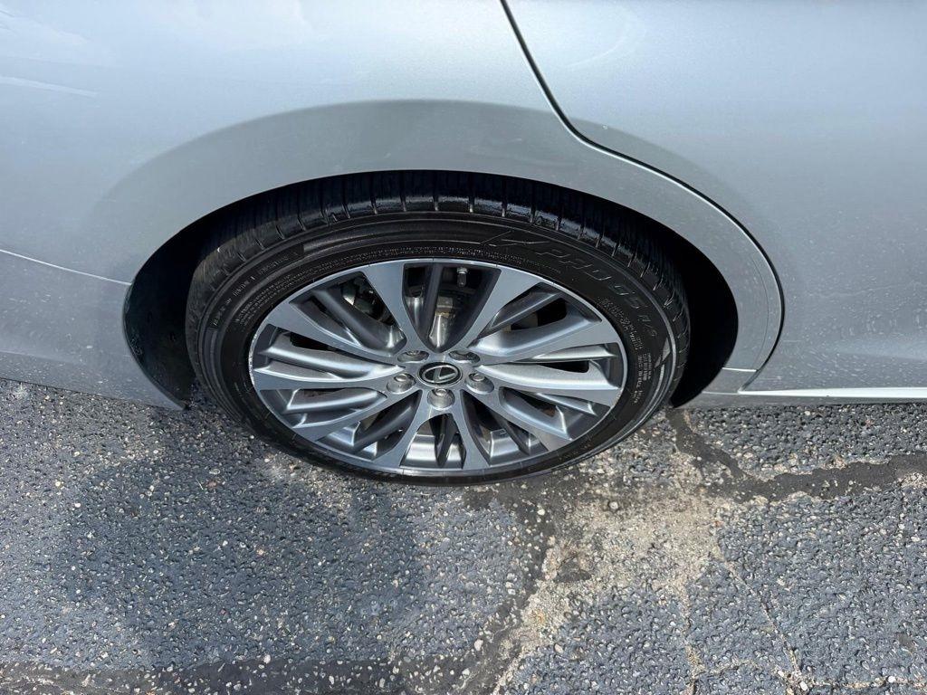 Lexus ES 350 Luxury 2019