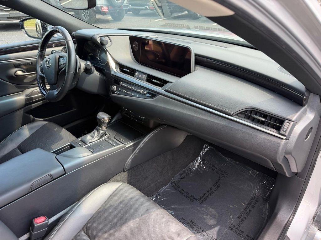Lexus ES 350 Luxury 2019