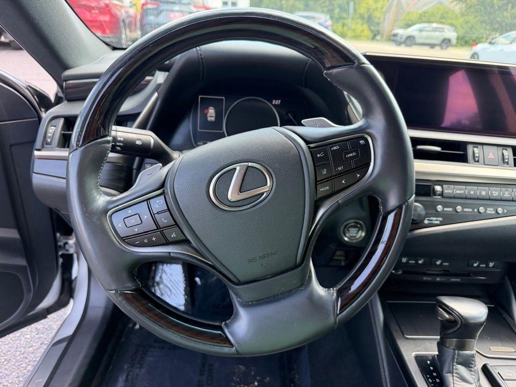 Lexus ES 350 Luxury 2019