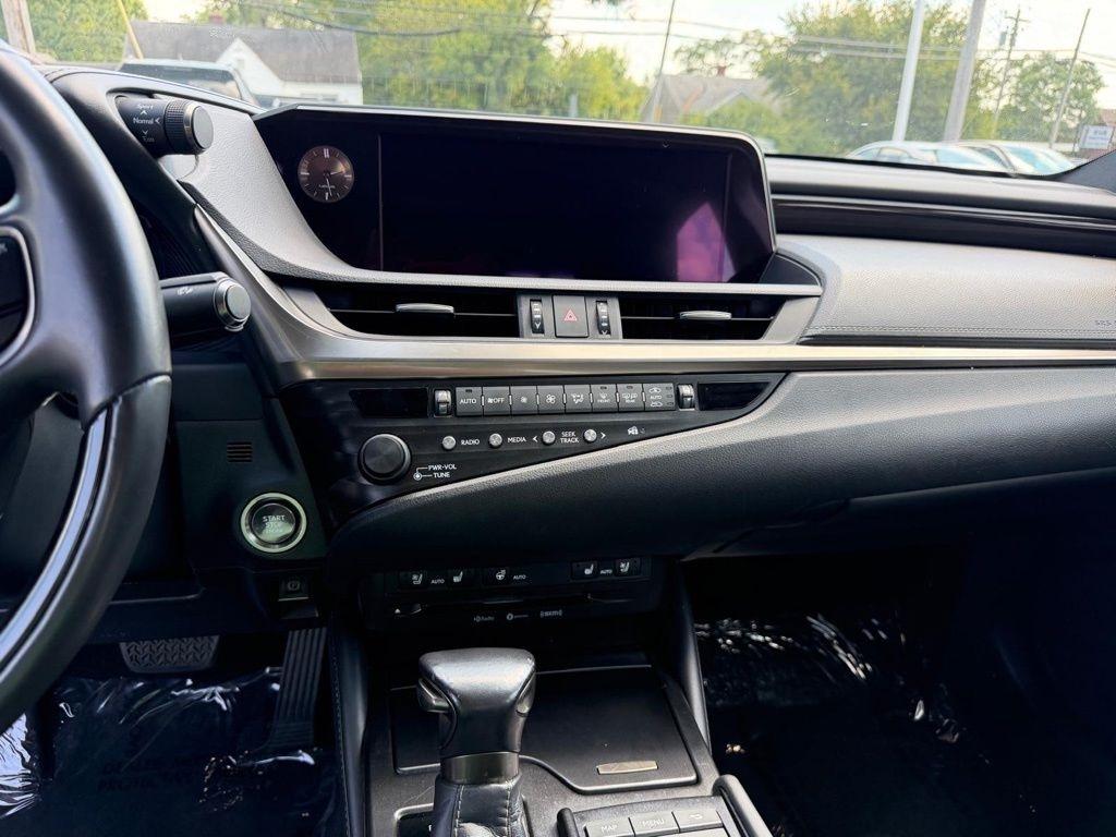 Lexus ES 350 Luxury 2019