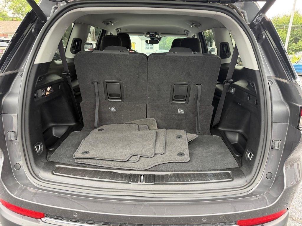 Jeep Grand Cherokee L Laredo 4WD 2023