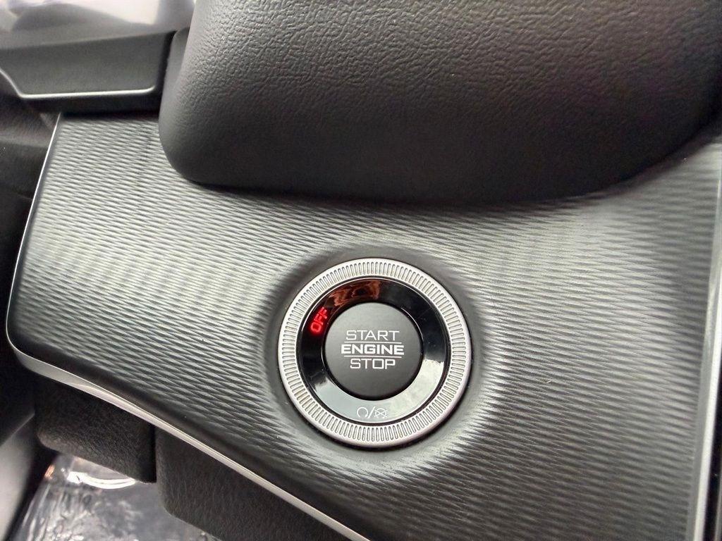 Jeep Grand Cherokee L Laredo 4WD 2023