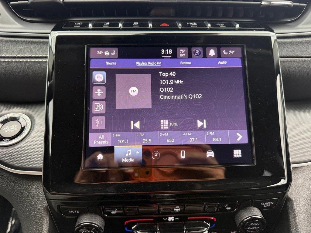 Jeep Grand Cherokee L Laredo 4WD 2023