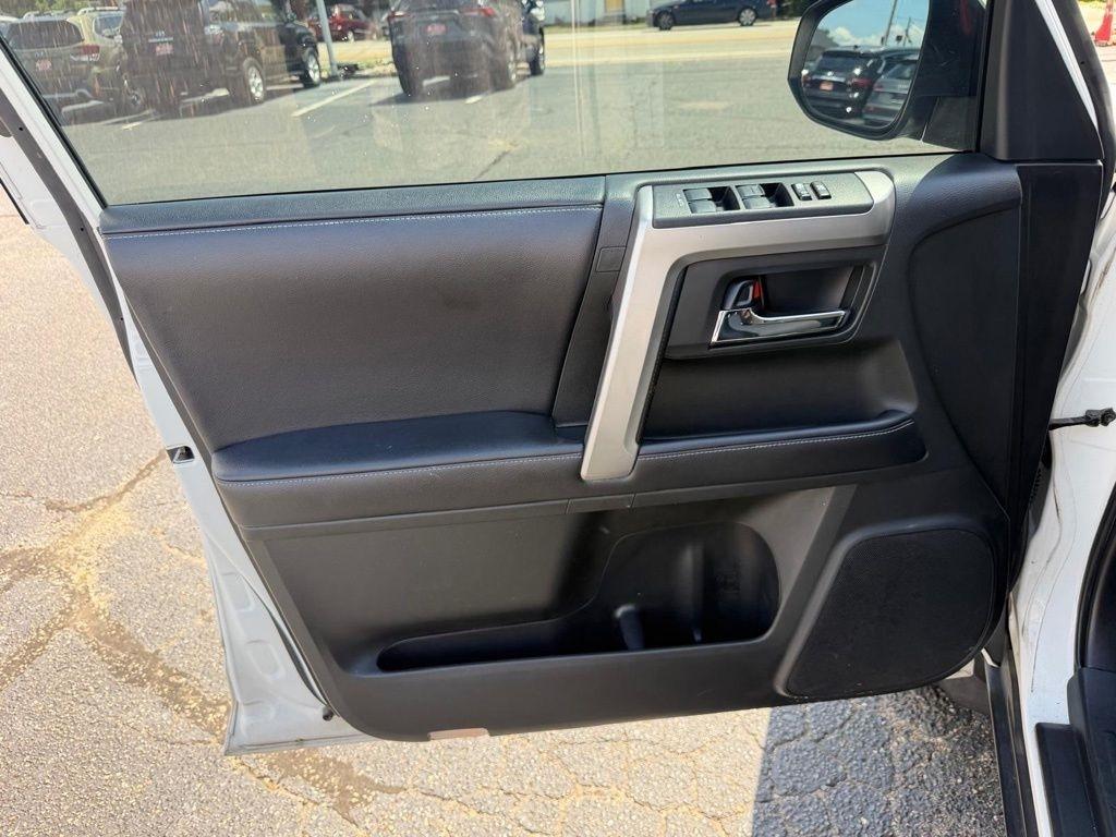 Toyota 4Runner SR5 4WD 2018