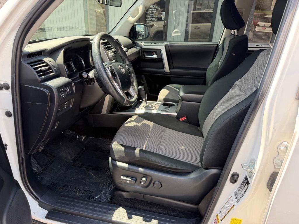Toyota 4Runner SR5 4WD 2018