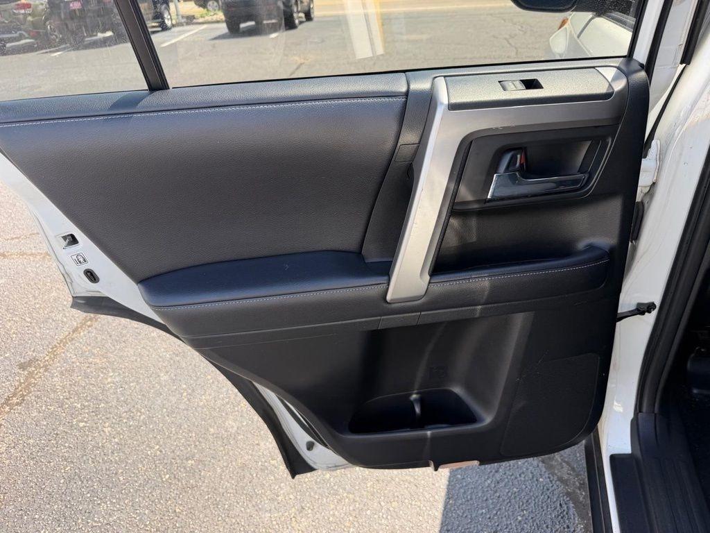 Toyota 4Runner SR5 4WD 2018