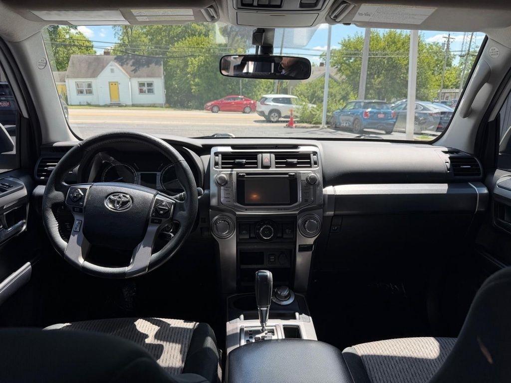 Toyota 4Runner SR5 4WD 2018