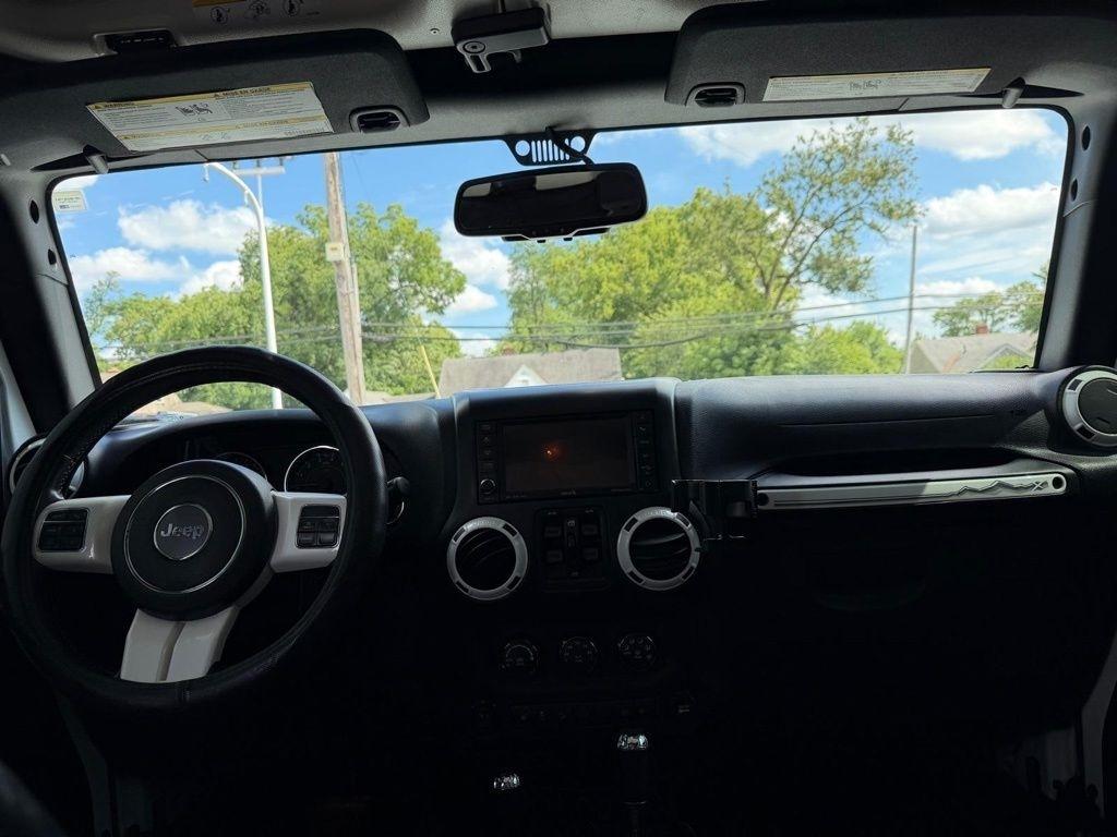 Jeep Wrangler Unlimited Sahara 4WD 2015