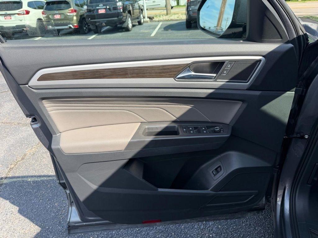 Volkswagen Atlas V6 SE w/Technology 4MOTION 2023