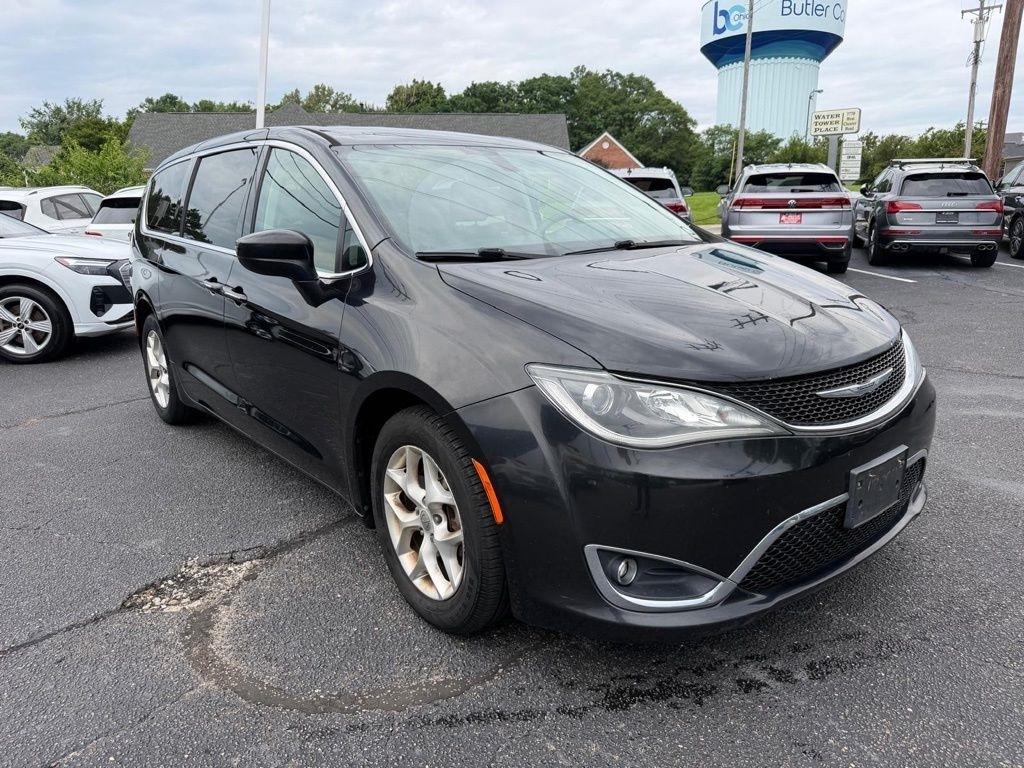 Chrysler Pacifica Touring-L 2017