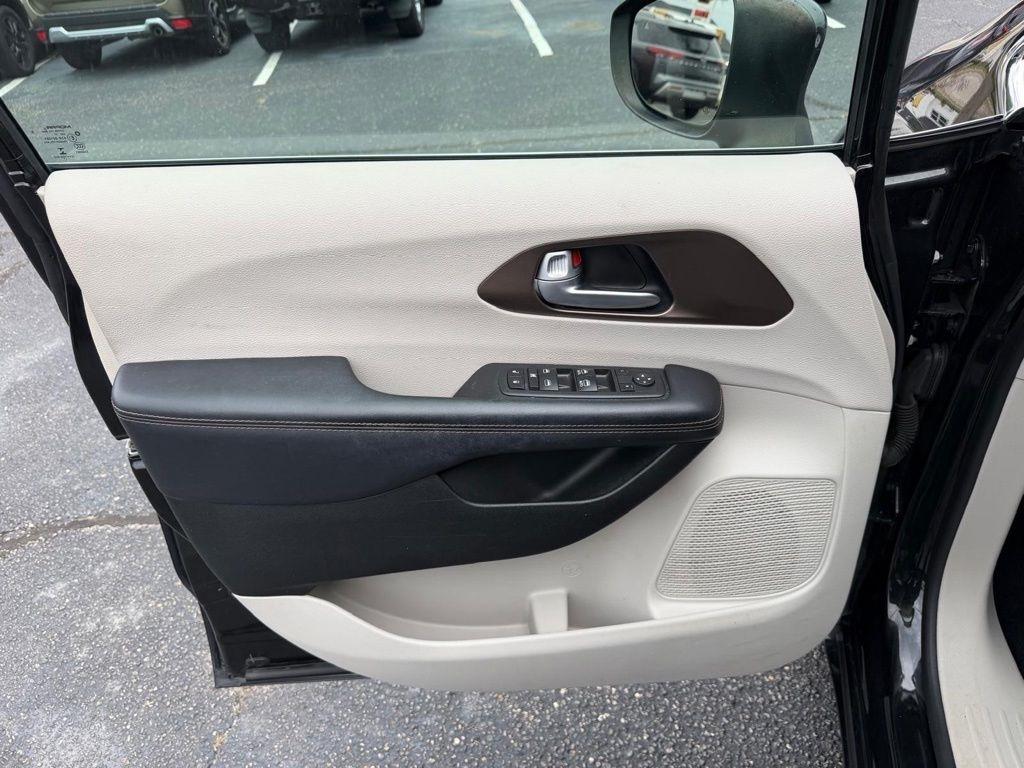 Chrysler Pacifica Touring-L 2017