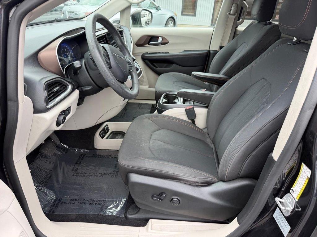 Chrysler Pacifica Touring-L 2017