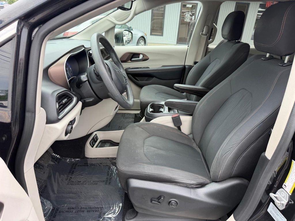 Chrysler Pacifica Touring-L 2017