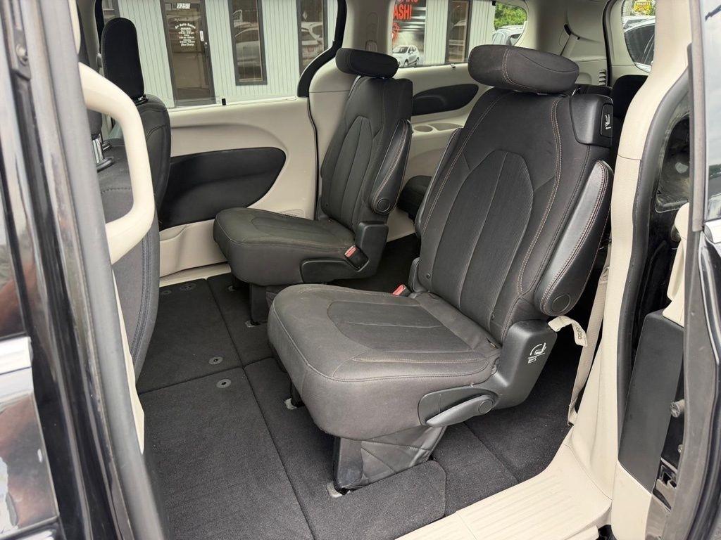 Chrysler Pacifica Touring-L 2017