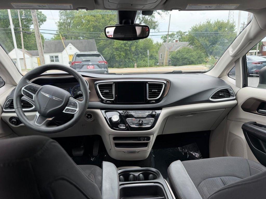 Chrysler Pacifica Touring-L 2017