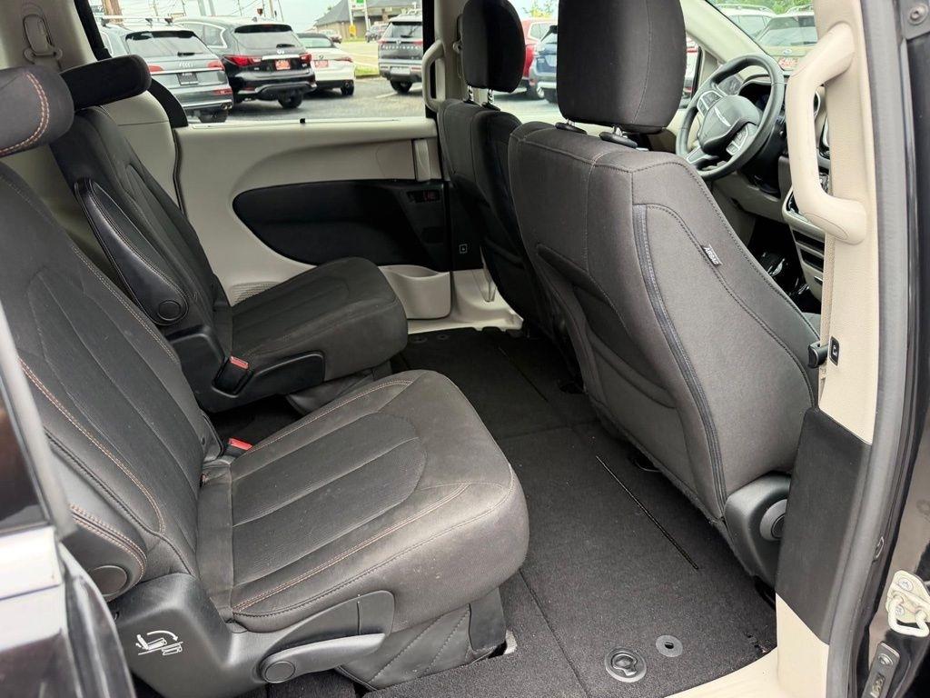 Chrysler Pacifica Touring-L 2017