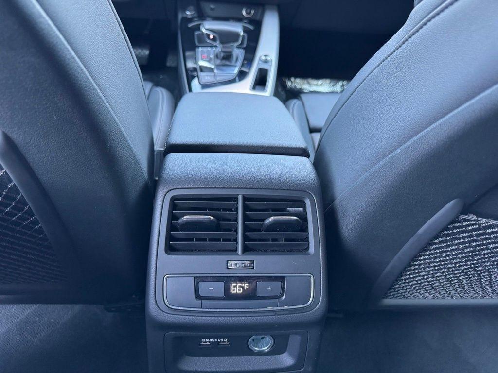Audi A5 Premium Plus S line 45 TFSII quattro 2025