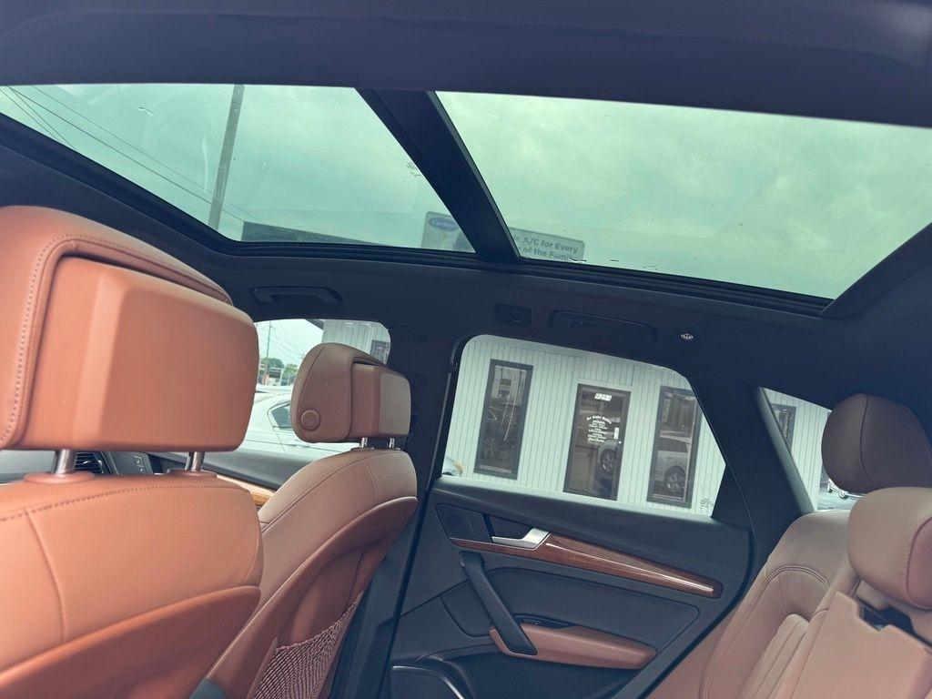 Audi Q5 2.0T Premium quattro 2023