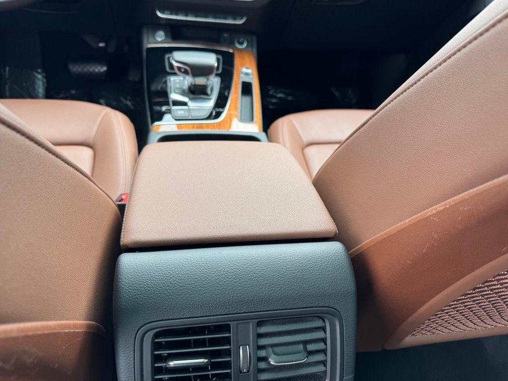 Audi Q5 2.0T Premium quattro 2023