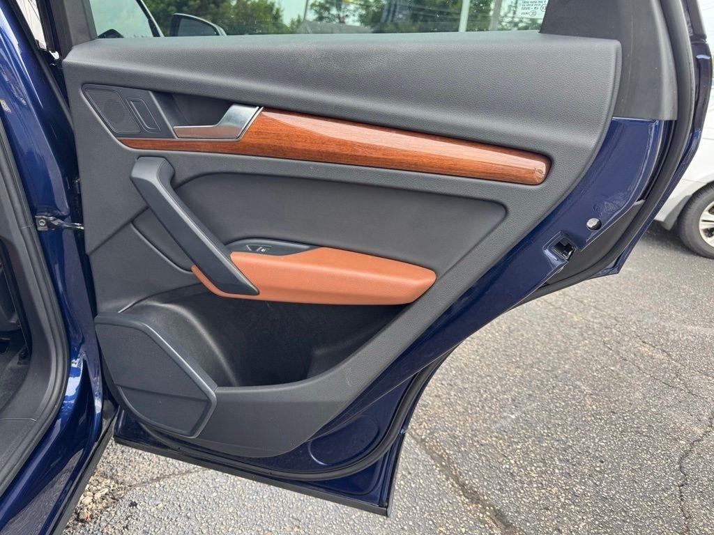 Audi Q5 2.0T Premium quattro 2023
