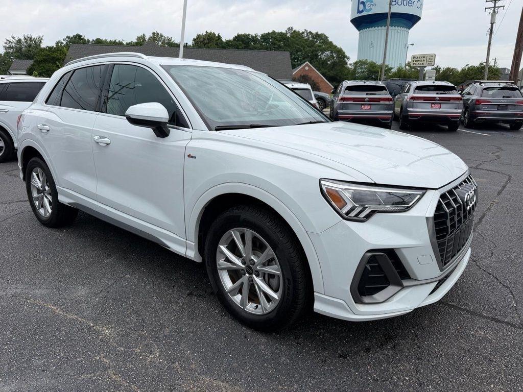 Audi Q3 S line Premium quattro 2024